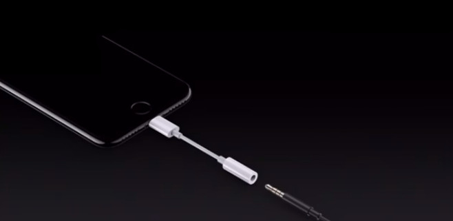 iPhone 7 dongle